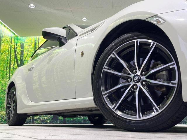 86 GT 6速MT車 純正SDナビ レーダークルーズ バックカメラ ETC デュアルオートエアコン スマートキー LEDヘッド 純正17インチアルミ フルセグ Bluetooth CD DVD再生(13枚目)