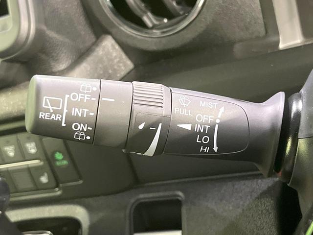 N-BOXカスタム ベースグレード 禁煙車 電動スライドドア レーダークルーズコントロール 衝突軽減装置 スマートキー LEDヘッドライト 純正14インチアルミホイール オートライト オートエアコン(41枚目)