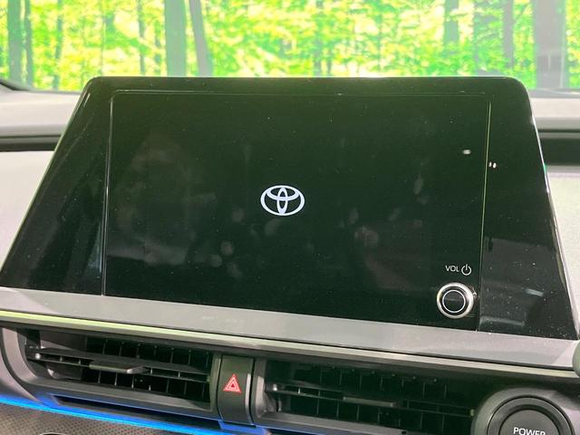 プリウス Ｇ　禁煙車　８型デイスプレイオーディオ　全周囲カメラ　衝突軽減装置　レーダークルーズ　ＥＴＣ　Ｂｌｕｅｔｏｏｔｈ　フルセグ　ドラレコ　コーナーセンサー　スマートキー　シートヒーター　ＬＥＤヘッド（3枚目）