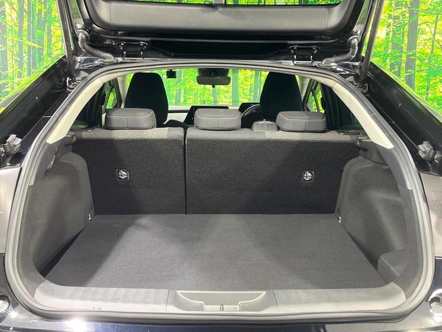 プリウス Ｇ　禁煙車　８型デイスプレイオーディオ　全周囲カメラ　衝突軽減装置　レーダークルーズ　ＥＴＣ　Ｂｌｕｅｔｏｏｔｈ　フルセグ　ドラレコ　コーナーセンサー　スマートキー　シートヒーター　ＬＥＤヘッド（27枚目）