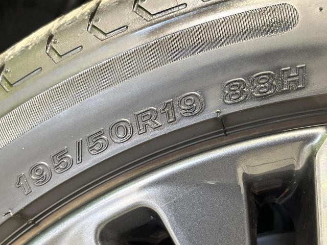 プリウス Ｇ　禁煙車　８型デイスプレイオーディオ　全周囲カメラ　衝突軽減装置　レーダークルーズ　ＥＴＣ　Ｂｌｕｅｔｏｏｔｈ　フルセグ　ドラレコ　コーナーセンサー　スマートキー　シートヒーター　ＬＥＤヘッド（31枚目）