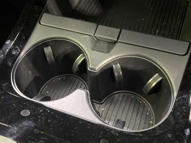 プリウス Ｇ　禁煙車　８型デイスプレイオーディオ　全周囲カメラ　衝突軽減装置　レーダークルーズ　ＥＴＣ　Ｂｌｕｅｔｏｏｔｈ　フルセグ　ドラレコ　コーナーセンサー　スマートキー　シートヒーター　ＬＥＤヘッド（52枚目）