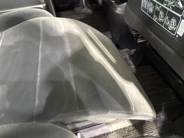 ヴェルファイア ２．５Ｚ　禁煙車　ＢＩＧＸ１１型ナビ　両側電動ドア　後席モニター　バックカメラ　ドラレコ　スマートキー　ＬＥＤヘッド　ＥＴＣ　純正１８インチアルミ　オートライト　デュアルエアコン　Ｂｌｕｅｔｏｏｔｈ　ＣＤ（6枚目）