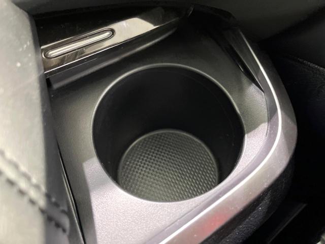 ヴェルファイア ２．５Ｚ　禁煙車　ＢＩＧＸ１１型ナビ　両側電動ドア　後席モニター　バックカメラ　ドラレコ　スマートキー　ＬＥＤヘッド　ＥＴＣ　純正１８インチアルミ　オートライト　デュアルエアコン　Ｂｌｕｅｔｏｏｔｈ　ＣＤ（45枚目）