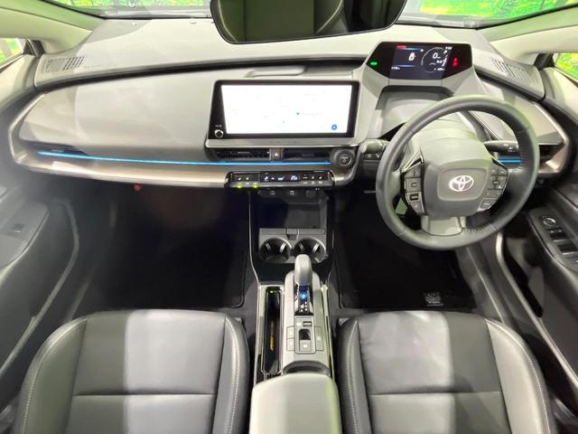 プリウス Ｚ　禁煙車　モデリスタエアロ　パノラマルーフ　全周囲カメラ　衝突被害軽減システム　レーダークルーズ　１２．３型ディスプレイオーディオ　電動リアゲート　前席シートエアコン　パワーシート　ＬＥＤヘッド　ＥＴＣ（2枚目）