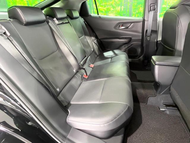 プリウス Ｚ　禁煙車　モデリスタエアロ　パノラマルーフ　全周囲カメラ　衝突被害軽減システム　レーダークルーズ　１２．３型ディスプレイオーディオ　電動リアゲート　前席シートエアコン　パワーシート　ＬＥＤヘッド　ＥＴＣ（9枚目）