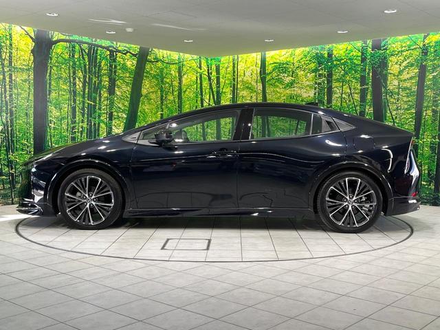 プリウス Ｚ　禁煙車　モデリスタエアロ　パノラマルーフ　全周囲カメラ　衝突被害軽減システム　レーダークルーズ　１２．３型ディスプレイオーディオ　電動リアゲート　前席シートエアコン　パワーシート　ＬＥＤヘッド　ＥＴＣ（23枚目）