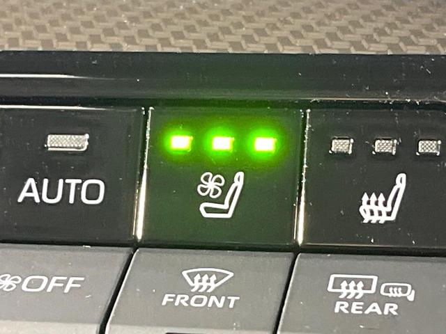 プリウス Ｚ　禁煙車　モデリスタエアロ　パノラマルーフ　全周囲カメラ　衝突被害軽減システム　レーダークルーズ　１２．３型ディスプレイオーディオ　電動リアゲート　前席シートエアコン　パワーシート　ＬＥＤヘッド　ＥＴＣ（34枚目）