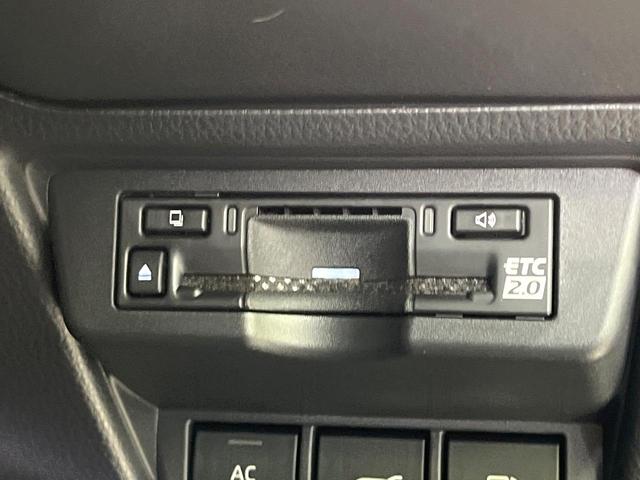 プリウス Ｚ　禁煙車　モデリスタエアロ　パノラマルーフ　全周囲カメラ　衝突被害軽減システム　レーダークルーズ　１２．３型ディスプレイオーディオ　電動リアゲート　前席シートエアコン　パワーシート　ＬＥＤヘッド　ＥＴＣ（51枚目）