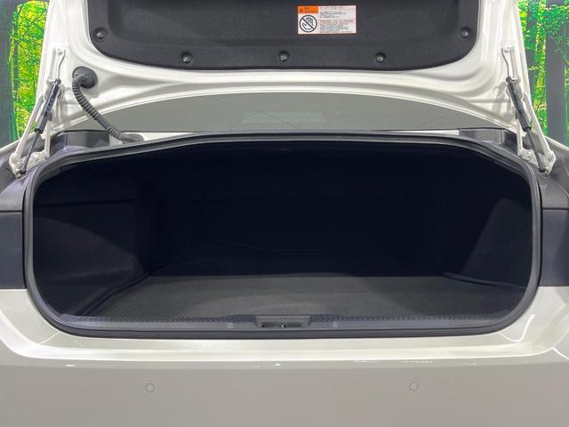 クラウンハイブリッド RSアドバンス サンルーフ 全周囲カメラ 衝突被害軽減 レーダークルーズ 禁煙車 AC100V電源 黒レザーシート シートエアコン コーナーセンサ スマートキ LEDヘッド ビルトインETC ヘッドアップディスプレイ(10枚目)