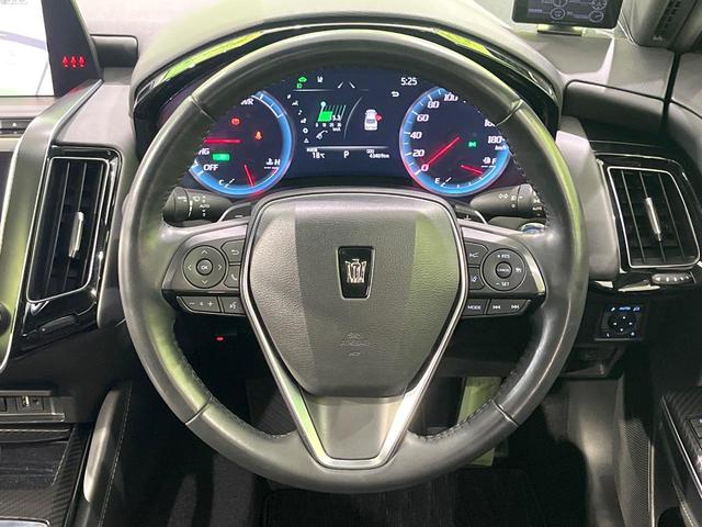 クラウンハイブリッド RSアドバンス サンルーフ 全周囲カメラ 衝突被害軽減 レーダークルーズ 禁煙車 AC100V電源 黒レザーシート シートエアコン コーナーセンサ スマートキ LEDヘッド ビルトインETC ヘッドアップディスプレイ(11枚目)