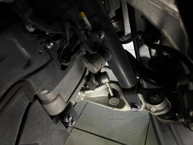 クラウンハイブリッド RSアドバンス サンルーフ 全周囲カメラ 衝突被害軽減 レーダークルーズ 禁煙車 AC100V電源 黒レザーシート シートエアコン コーナーセンサ スマートキ LEDヘッド ビルトインETC ヘッドアップディスプレイ(21枚目)