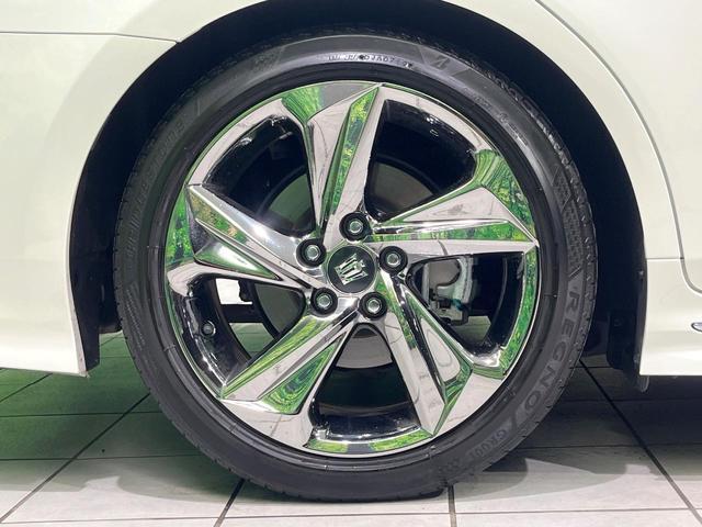 クラウンハイブリッド RSアドバンス サンルーフ 全周囲カメラ 衝突被害軽減 レーダークルーズ 禁煙車 AC100V電源 黒レザーシート シートエアコン コーナーセンサ スマートキ LEDヘッド ビルトインETC ヘッドアップディスプレイ(30枚目)