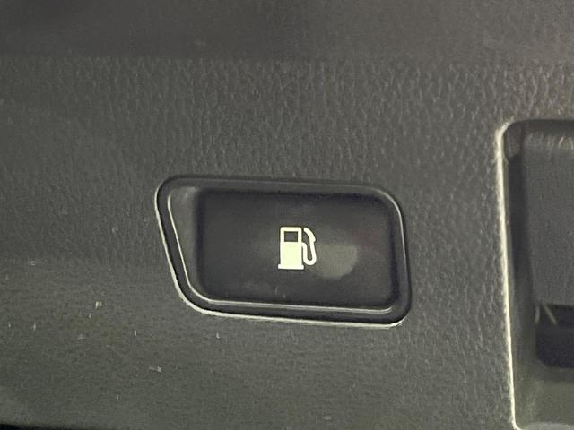 クラウンハイブリッド RSアドバンス サンルーフ 全周囲カメラ 衝突被害軽減 レーダークルーズ 禁煙車 AC100V電源 黒レザーシート シートエアコン コーナーセンサ スマートキ LEDヘッド ビルトインETC ヘッドアップディスプレイ(42枚目)