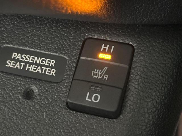 プリウスＰＨＶ Ａプレミアム　禁煙車　純正１１．６型ナビ　バックカメラ　衝突軽減装置　レーダークルーズ　ＥＴＣ　ＬＥＤヘッド　ＬＥＤフォグ　シートヒーター　パワーシート　ドラレコ　オートハイビーム　先行車発進お知らせ（7枚目）