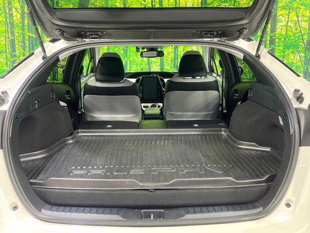 プリウスＰＨＶ Ａプレミアム　禁煙車　純正１１．６型ナビ　バックカメラ　衝突軽減装置　レーダークルーズ　ＥＴＣ　ＬＥＤヘッド　ＬＥＤフォグ　シートヒーター　パワーシート　ドラレコ　オートハイビーム　先行車発進お知らせ（10枚目）