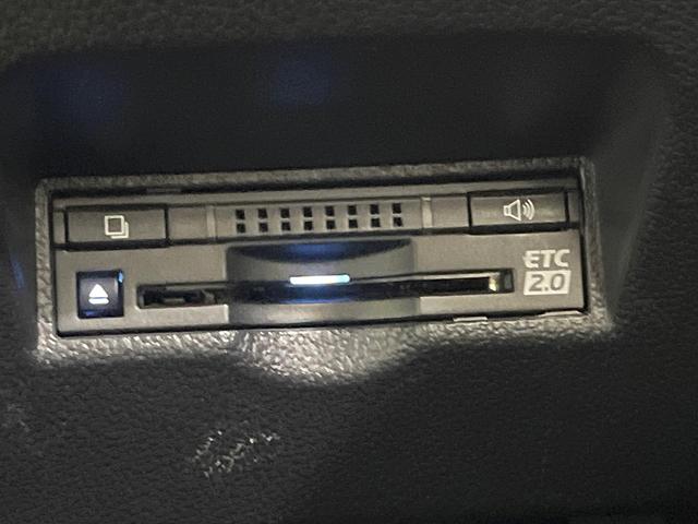 プリウスＰＨＶ Ａプレミアム　禁煙車　純正１１．６型ナビ　バックカメラ　衝突軽減装置　レーダークルーズ　ＥＴＣ　ＬＥＤヘッド　ＬＥＤフォグ　シートヒーター　パワーシート　ドラレコ　オートハイビーム　先行車発進お知らせ（47枚目）