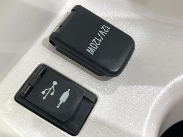 プリウスＰＨＶ Ａプレミアム　禁煙車　純正１１．６型ナビ　バックカメラ　衝突軽減装置　レーダークルーズ　ＥＴＣ　ＬＥＤヘッド　ＬＥＤフォグ　シートヒーター　パワーシート　ドラレコ　オートハイビーム　先行車発進お知らせ（62枚目）