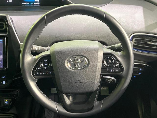プリウス Ｓツーリングセレクション　禁煙車　ＴＲＤフルエアロ　９型ＢＩＧ－Ｘ　バックカメラ　衝突軽減装置　レーダークルーズ　ＥＴＣ　Ｂｌｕｅｔｏｏｔｈ　フルセグ　スマートキー　シートヒーター　ＬＥＤヘッドライト　ＬＥＤフォグ（11枚目）