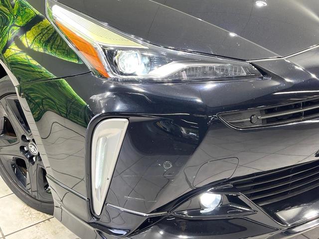 プリウス Ｓツーリングセレクション　禁煙車　ＴＲＤフルエアロ　９型ＢＩＧ－Ｘ　バックカメラ　衝突軽減装置　レーダークルーズ　ＥＴＣ　Ｂｌｕｅｔｏｏｔｈ　フルセグ　スマートキー　シートヒーター　ＬＥＤヘッドライト　ＬＥＤフォグ（12枚目）