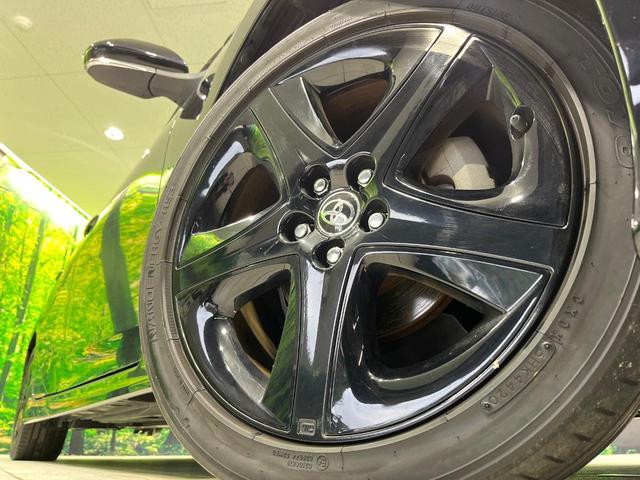 プリウス Ｓツーリングセレクション　禁煙車　ＴＲＤフルエアロ　９型ＢＩＧ－Ｘ　バックカメラ　衝突軽減装置　レーダークルーズ　ＥＴＣ　Ｂｌｕｅｔｏｏｔｈ　フルセグ　スマートキー　シートヒーター　ＬＥＤヘッドライト　ＬＥＤフォグ（13枚目）