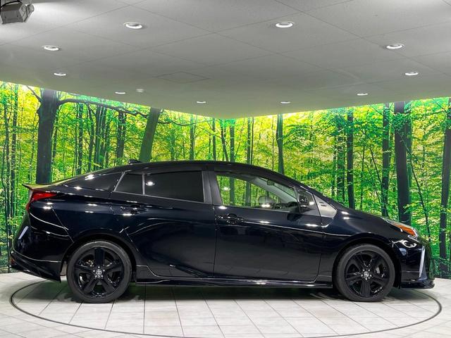 プリウス Ｓツーリングセレクション　禁煙車　ＴＲＤフルエアロ　９型ＢＩＧ－Ｘ　バックカメラ　衝突軽減装置　レーダークルーズ　ＥＴＣ　Ｂｌｕｅｔｏｏｔｈ　フルセグ　スマートキー　シートヒーター　ＬＥＤヘッドライト　ＬＥＤフォグ（29枚目）