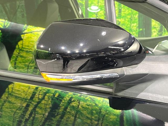 プリウス Ｓツーリングセレクション　禁煙車　ＴＲＤフルエアロ　９型ＢＩＧ－Ｘ　バックカメラ　衝突軽減装置　レーダークルーズ　ＥＴＣ　Ｂｌｕｅｔｏｏｔｈ　フルセグ　スマートキー　シートヒーター　ＬＥＤヘッドライト　ＬＥＤフォグ（30枚目）