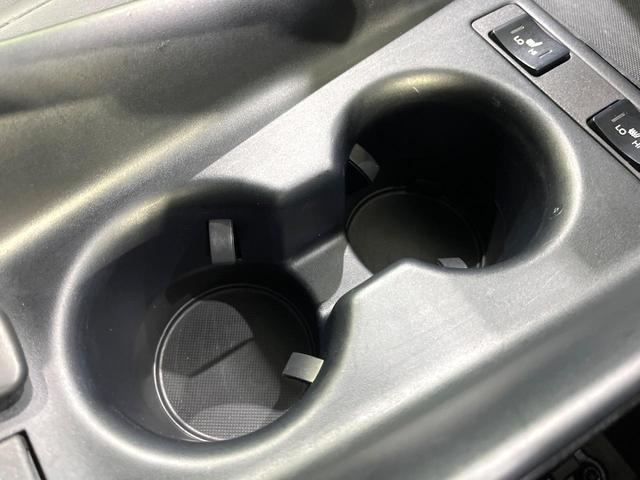 プリウス Ｓツーリングセレクション　禁煙車　ＴＲＤフルエアロ　９型ＢＩＧ－Ｘ　バックカメラ　衝突軽減装置　レーダークルーズ　ＥＴＣ　Ｂｌｕｅｔｏｏｔｈ　フルセグ　スマートキー　シートヒーター　ＬＥＤヘッドライト　ＬＥＤフォグ（55枚目）