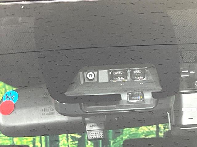 エスクァイア Ｘｉ　禁煙車　両側電動スライド　衝突被害軽減システム　バックカメラ　ドラレコ　スマートキー　ＬＥＤヘッド　ＥＴＣ　クルコン　オートハイビーム　オートライト　オートエアコン　リアエアコン（6枚目）