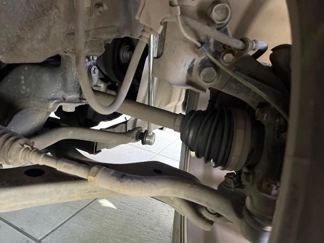 ハリアー プレミアム 禁煙車 モデリスタエアロ 純正ナビ バックカメラ 衝突軽減システム パワーバックドア ハーフレザーシート パワーシート レーンアシスト スマートキー LEDヘッドライト ETC クルーズコントロール(20枚目)