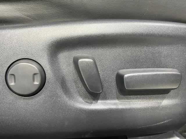 ハリアー プレミアム 禁煙車 モデリスタエアロ 純正ナビ バックカメラ 衝突軽減システム パワーバックドア ハーフレザーシート パワーシート レーンアシスト スマートキー LEDヘッドライト ETC クルーズコントロール(53枚目)