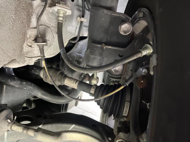 セレナ e-パワー ハイウェイスターV 禁煙車 純正12型ナビ 両側電動ドア 全周囲カメラ 衝突軽減システム レーダークルーズ コーナーセンサー スマートキー LEDヘッド ビルトインETC 純正16インチアルミ 車線逸脱警報(21枚目)