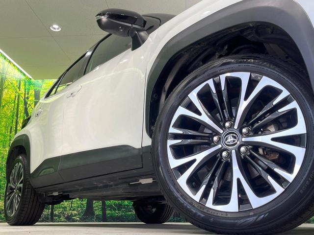 ヤリスクロス ハイブリッドZ 禁煙車 全周囲カメラ 衝突軽減 レーダークルーズ LEDヘッド ETC Bluetooth 純正8型ディスプレイオーディオ シートヒーター ステアリングヒーター オートハイビーム 純正18インチアルミ(13枚目)