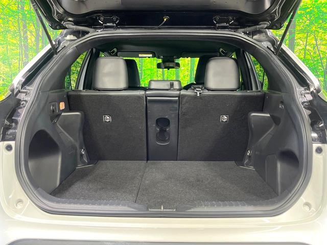 ヤリスクロス ハイブリッドZ 禁煙車 全周囲カメラ 衝突軽減 レーダークルーズ LEDヘッド ETC Bluetooth 純正8型ディスプレイオーディオ シートヒーター ステアリングヒーター オートハイビーム 純正18インチアルミ(29枚目)