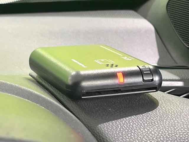 ヤリスクロス ハイブリッドZ 禁煙車 全周囲カメラ 衝突軽減 レーダークルーズ LEDヘッド ETC Bluetooth 純正8型ディスプレイオーディオ シートヒーター ステアリングヒーター オートハイビーム 純正18インチアルミ(38枚目)