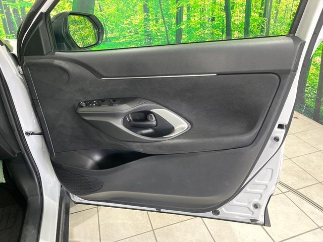 ヤリスクロス ハイブリッドZ 禁煙車 全周囲カメラ 衝突軽減 レーダークルーズ LEDヘッド ETC Bluetooth 純正8型ディスプレイオーディオ シートヒーター ステアリングヒーター オートハイビーム 純正18インチアルミ(54枚目)
