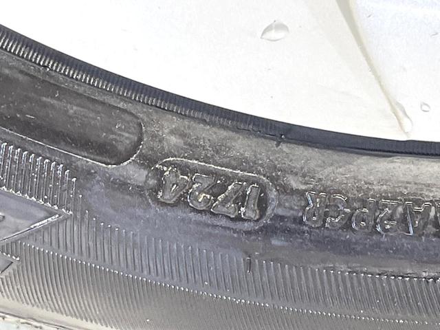 プリウス G 禁煙車 純正ナビ バックカメラ パワーシート スマートキー HIDヘッド ビルトインETC クルコン 純正15インチアルミ ステアリングスイッチ オートライト オートエアコン Bluetooth(29枚目)