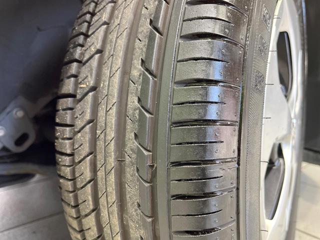 プリウス G 禁煙車 純正ナビ バックカメラ パワーシート スマートキー HIDヘッド ビルトインETC クルコン 純正15インチアルミ ステアリングスイッチ オートライト オートエアコン Bluetooth(30枚目)