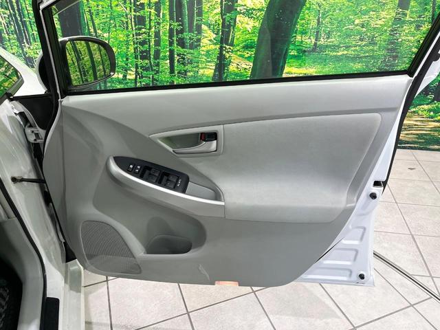 プリウス G 禁煙車 純正ナビ バックカメラ パワーシート スマートキー HIDヘッド ビルトインETC クルコン 純正15インチアルミ ステアリングスイッチ オートライト オートエアコン Bluetooth(34枚目)