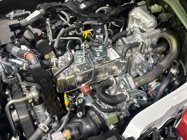 ハイエースバン ロングDX GLパッケージ 禁煙車 4WD ディーゼル 衝突軽減装置 両側スライドドア LEDヘッド デジタルインナーミラー 100V電源 オートハイビーム レーンアシスト オートライト プライバシーガラス(18枚目)