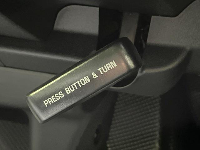 ハイエースバン ロングDX GLパッケージ 禁煙車 4WD ディーゼル 衝突軽減装置 両側スライドドア LEDヘッド デジタルインナーミラー 100V電源 オートハイビーム レーンアシスト オートライト プライバシーガラス(49枚目)