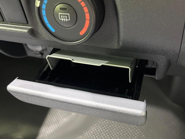 ハイエースバン ロングDX GLパッケージ 禁煙車 4WD ディーゼル 衝突軽減装置 両側スライドドア LEDヘッド デジタルインナーミラー 100V電源 オートハイビーム レーンアシスト オートライト プライバシーガラス(52枚目)