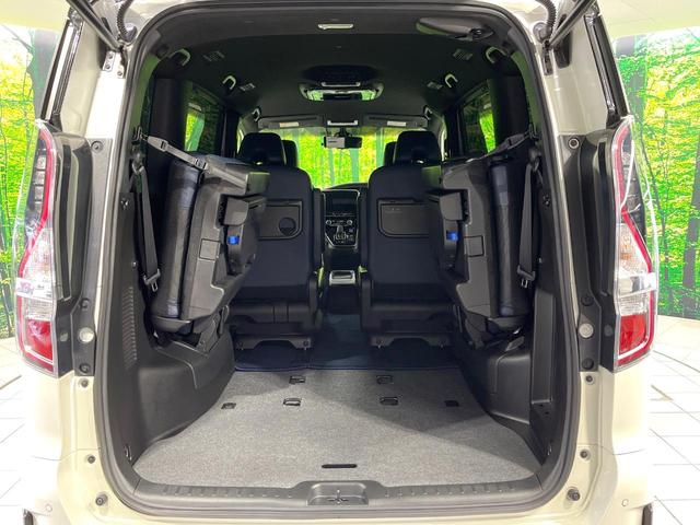 セレナ ｅ－パワー　オーテック　スポーツスペック　禁煙車　ＢＩＧ－Ｘ１１インチナビ　後席モニター　両側電動スライドドア　衝突軽減システム　全周囲カメラ　２トーンカラー　ハーフレザーシート　ＥＴＣ　Ｂｌｕｅｔｏｏｔｈ　デジタルインナーミラー（11枚目）