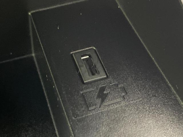 セレナ ｅ－パワー　オーテック　スポーツスペック　禁煙車　ＢＩＧ－Ｘ１１インチナビ　後席モニター　両側電動スライドドア　衝突軽減システム　全周囲カメラ　２トーンカラー　ハーフレザーシート　ＥＴＣ　Ｂｌｕｅｔｏｏｔｈ　デジタルインナーミラー（47枚目）