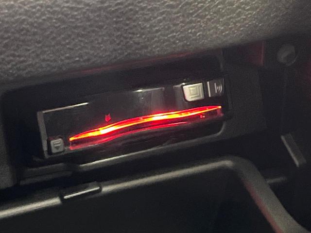 セレナ ｅ－パワー　オーテック　スポーツスペック　禁煙車　ＢＩＧ－Ｘ１１インチナビ　後席モニター　両側電動スライドドア　衝突軽減システム　全周囲カメラ　２トーンカラー　ハーフレザーシート　ＥＴＣ　Ｂｌｕｅｔｏｏｔｈ　デジタルインナーミラー（52枚目）