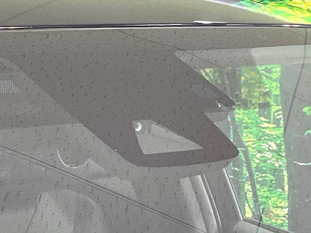 プリウス Aツーリングセレクション 純正SDナビ バックカメラ セーフティーセンスP レーダークルーズ 禁煙車 合皮シート シートヒータ コーナーセンサ スマートキ LEDヘッド ETC 純正17インチアルミ ヘッドアップディスプレイ(3枚目)