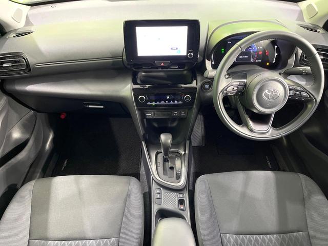 ヤリスクロス G 禁煙車 純正8型ディスプレイオーディオ 全周囲カメラ 衝突軽減装置 レーダークルーズ ETC ドラレコ Bluetooth 純正16インチアルミ オートハイビーム クリアランスソナー スマートキー(2枚目)