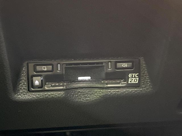 ヤリスクロス G 禁煙車 純正8型ディスプレイオーディオ 全周囲カメラ 衝突軽減装置 レーダークルーズ ETC ドラレコ Bluetooth 純正16インチアルミ オートハイビーム クリアランスソナー スマートキー(7枚目)