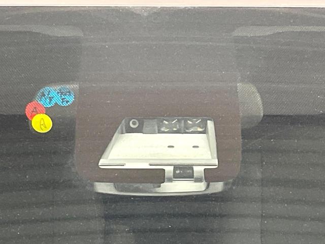 アクア G 後期 禁煙車 純正ナビ バックカメラ 衝突被害軽減 クルコン ETC LEDヘッド LEDフォグ スマートキー オートエアコン オートハイビーム 車線逸脱警報 Bluetooth ステアリングスイッチ(5枚目)