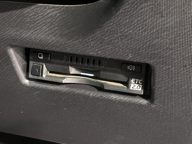 アクア G 後期 禁煙車 純正ナビ バックカメラ 衝突被害軽減 クルコン ETC LEDヘッド LEDフォグ スマートキー オートエアコン オートハイビーム 車線逸脱警報 Bluetooth ステアリングスイッチ(7枚目)